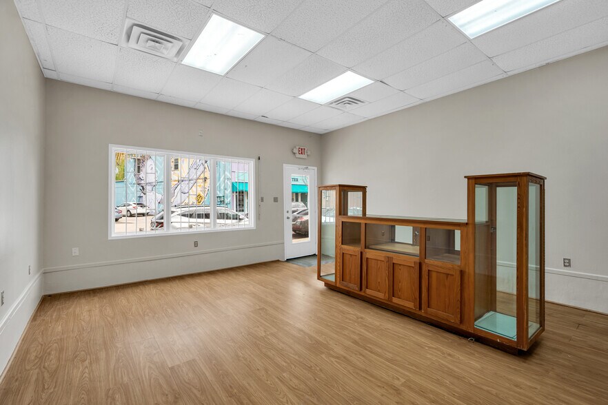 2514-2518 Bayou Rd, New Orleans, LA à louer - Photo intérieure - Image 2 de 4