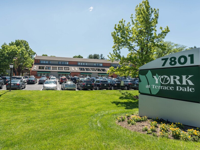 7801 York Rd, Towson, MD à louer - Photo du bâtiment - Image 2 de 7
