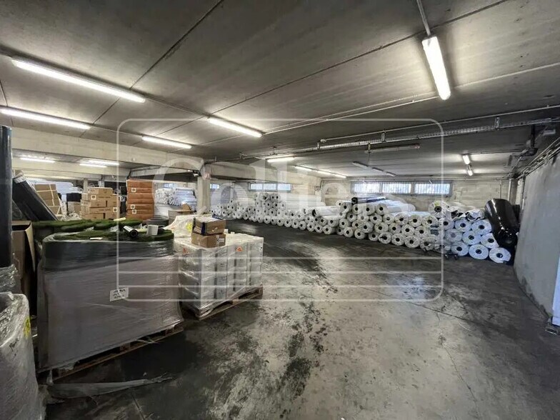 Flex in Aubagne for lease - Building Photo - Image 2 of 8