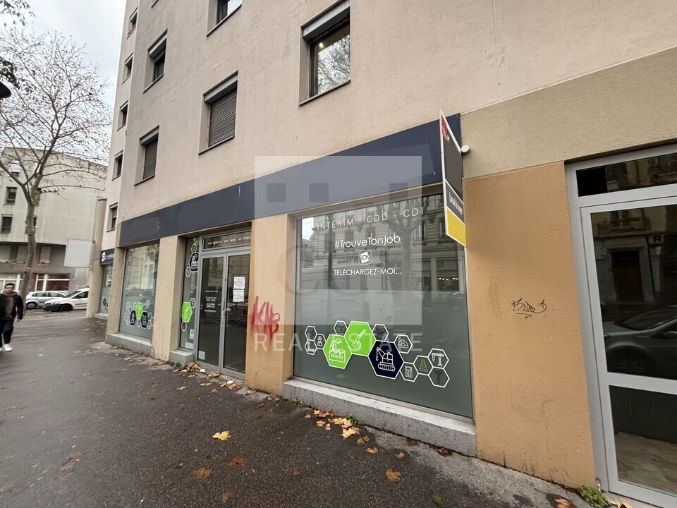 7 Avenue Antoine Dutriévoz, Villeurbanne for lease Building Photo- Image 1 of 10