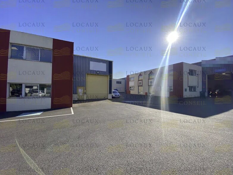 Flex dans Bezons à louer - Photo du bâtiment - Image 2 de 4