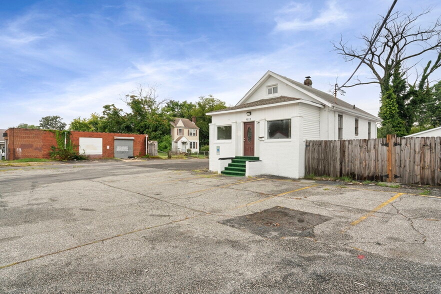 4928 Marlboro Pike, Capitol Heights, MD à vendre - Photo du bâtiment - Image 3 de 56