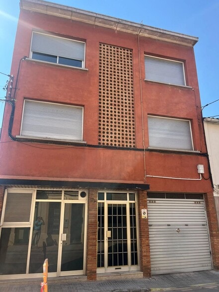 Multifamily in Castellar del Vallès, Barcelona for sale - Building Photo - Image 2 of 4