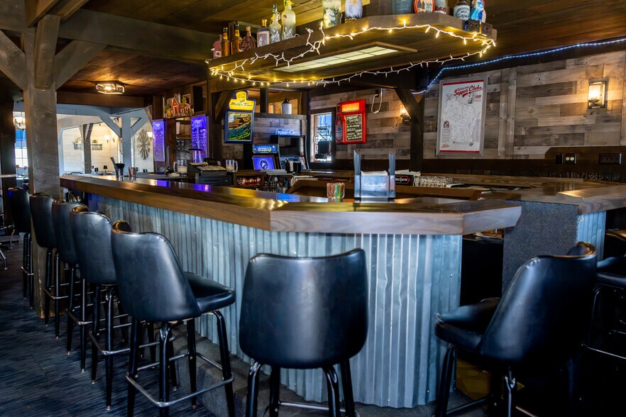 N4175 Alpine Ln, Pound, WI à vendre - Photo du bâtiment - Image 3 de 22