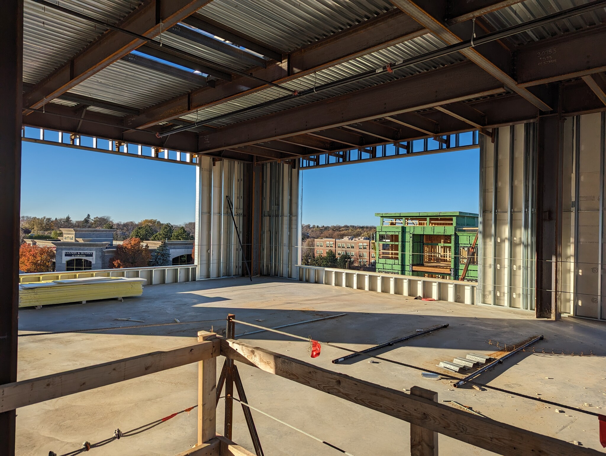 20400 Bluemound, Brookfield, WI for lease Building Photo- Image 1 of 4