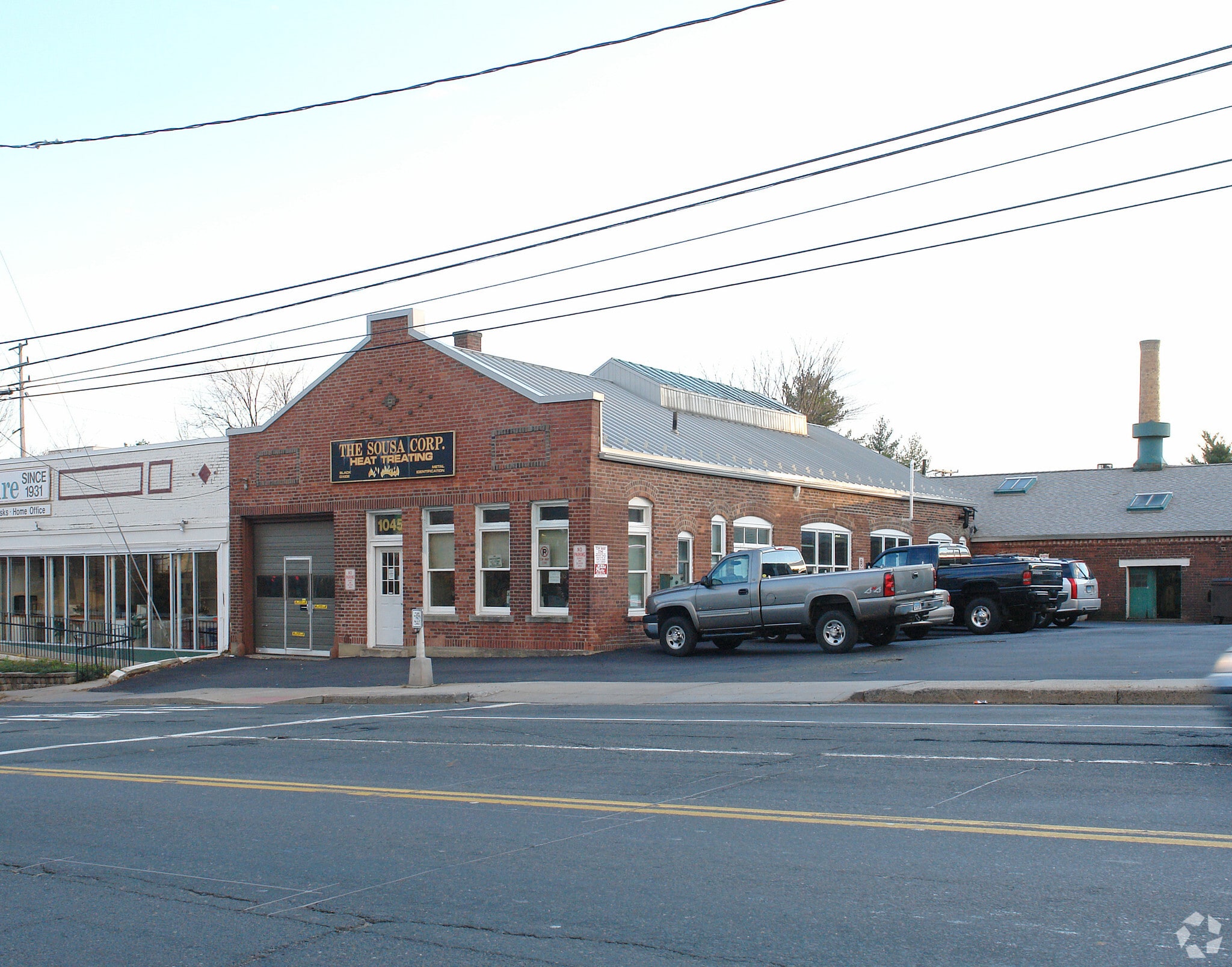 1045 New Britain Ave, West Hartford, CT for lease Primary Photo- Image 1 of 4
