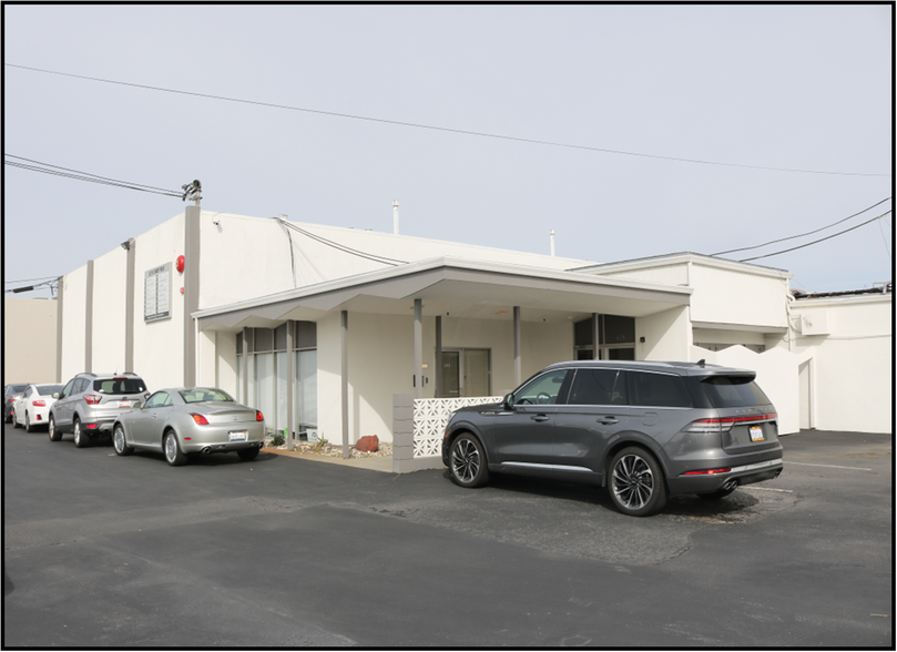 325 Corey Way, South San Francisco, CA for lease - Building Photo - Image 1 of 6