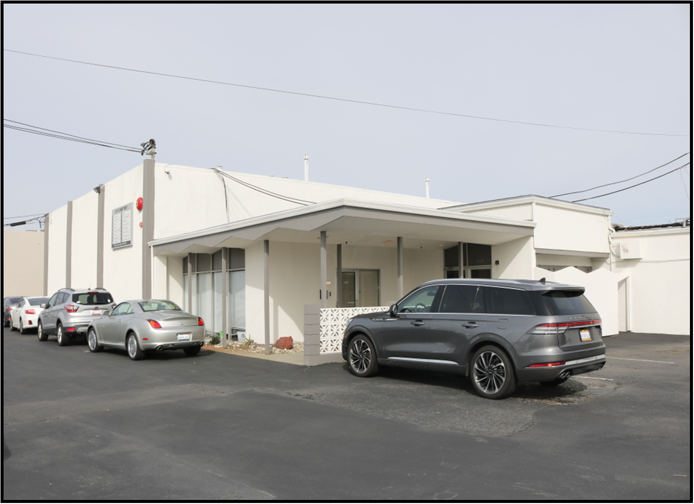 325 Corey Way, South San Francisco, CA à louer Photo du bâtiment- Image 1 de 7