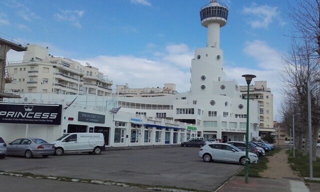 Carrer Club Nàutic, 1, Castelló d'Empúries, Gerona for sale Primary Photo- Image 1 of 2