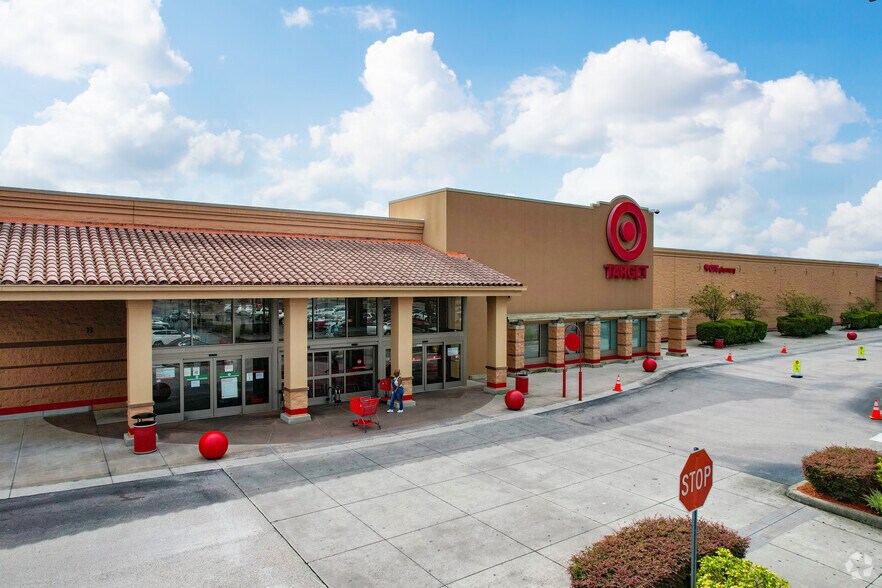 4011-4159 US Highway 98 N, Lakeland, FL à louer - Photo du bâtiment - Image 2 de 8