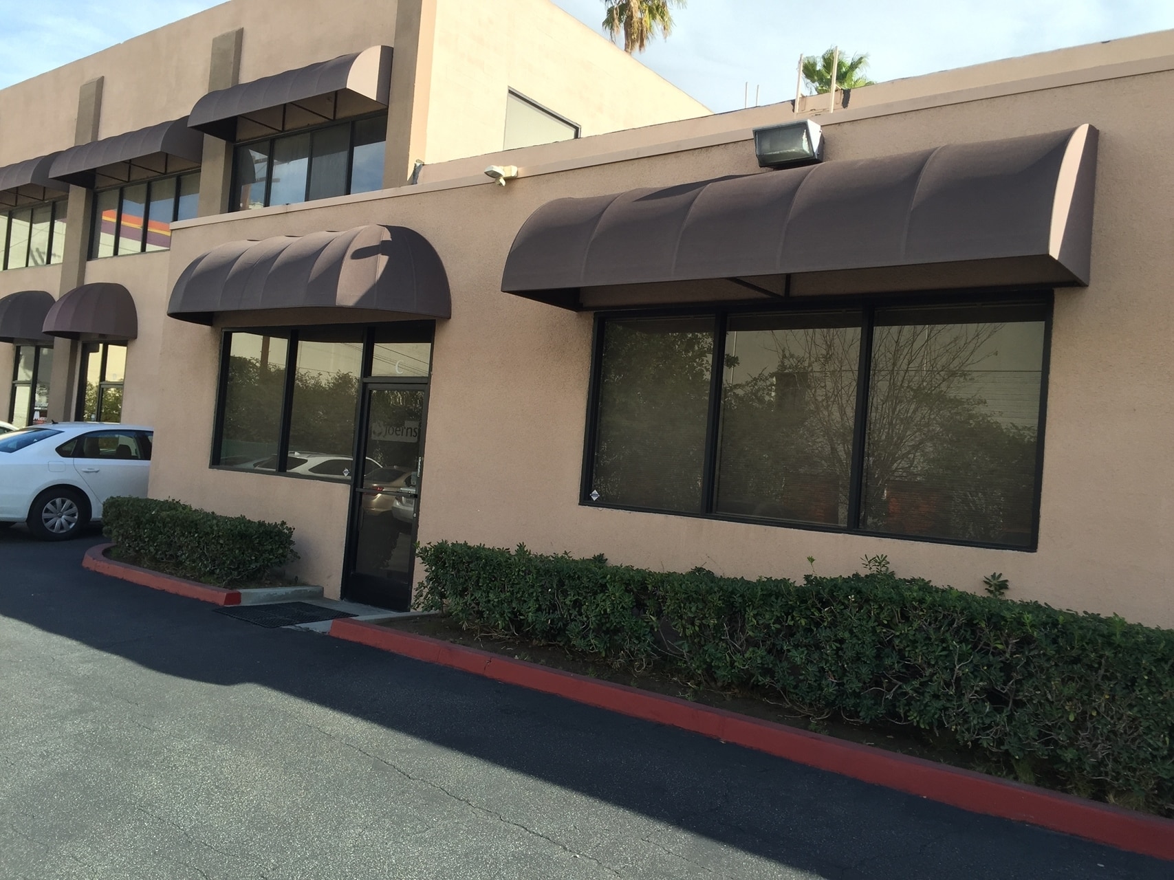 550-555 Riverdale Dr, Glendale, CA for lease Building Photo- Image 1 of 13