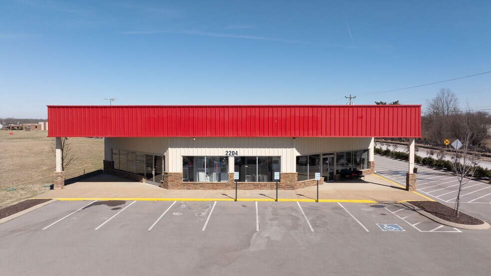 2204 NW Broad St, Murfreesboro, TN à vendre - Photo du bâtiment - Image 3 de 28
