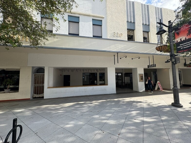 330 Clematis St, West Palm Beach, FL for lease - Building Photo - Image 2 of 7