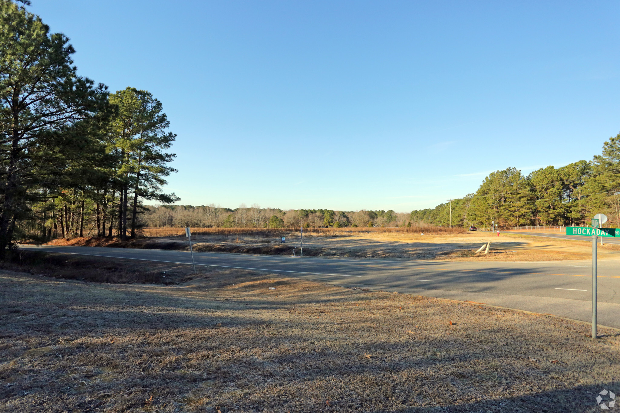 1306 Hockaday Rd, Four Oaks, NC for sale Primary Photo- Image 1 of 1