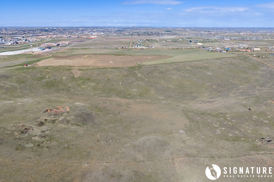400 N Garner Lake Rd, Gillette, WY for sale - Building Photo - Image 3 of 33
