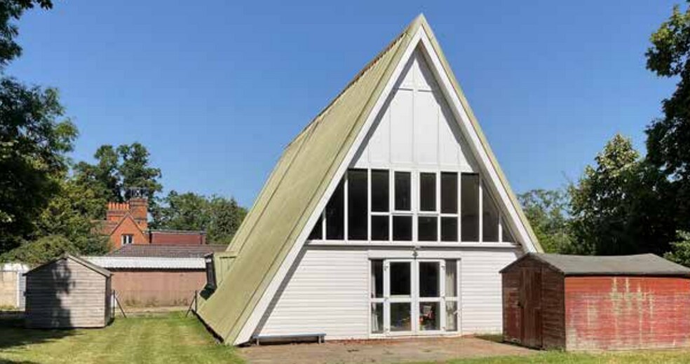 Stoke Rd, Cobham à louer - Photo du bâtiment - Image 2 de 2