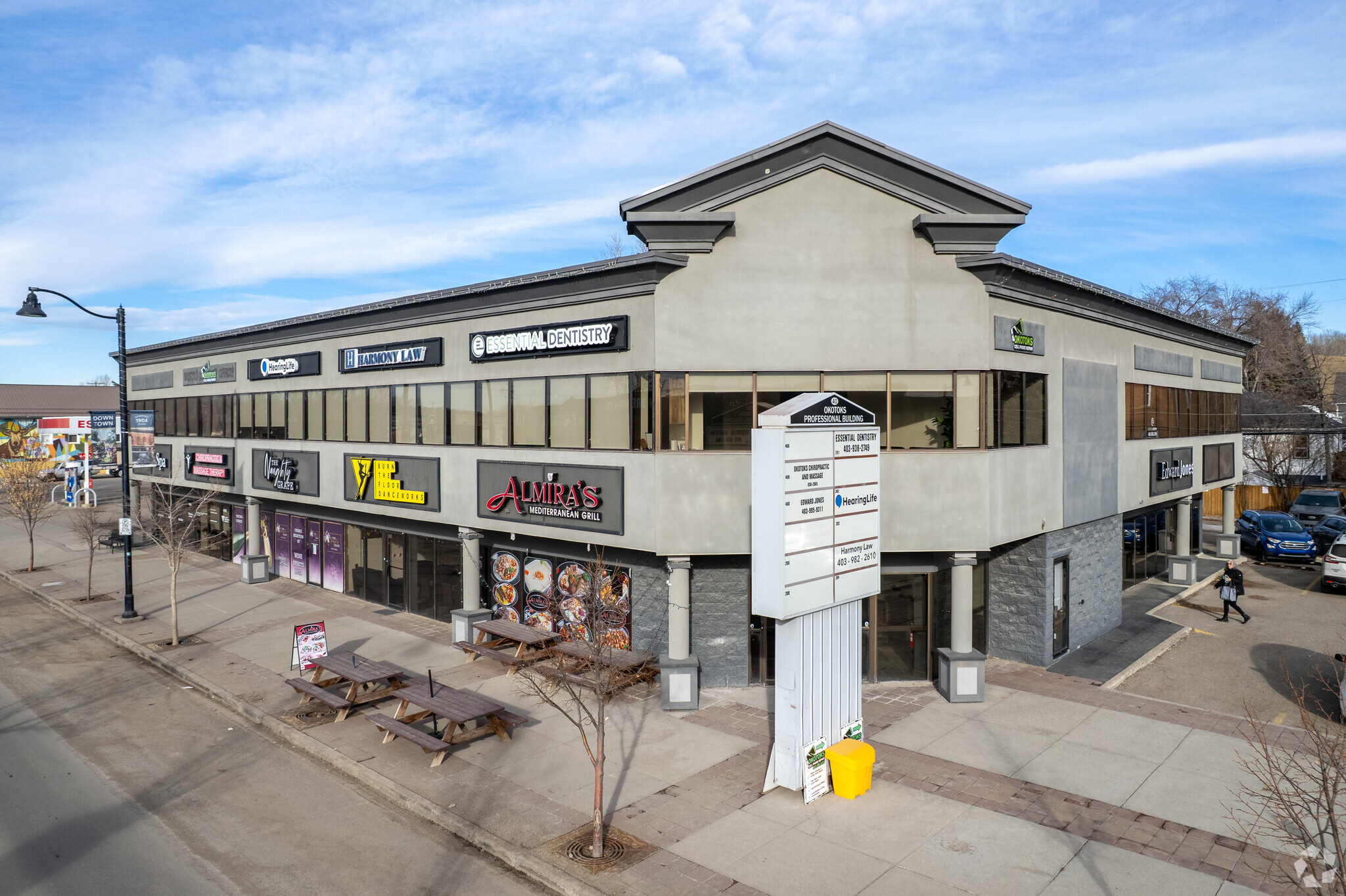 40A Elizabeth St, Okotoks, AB for lease Primary Photo- Image 1 of 4