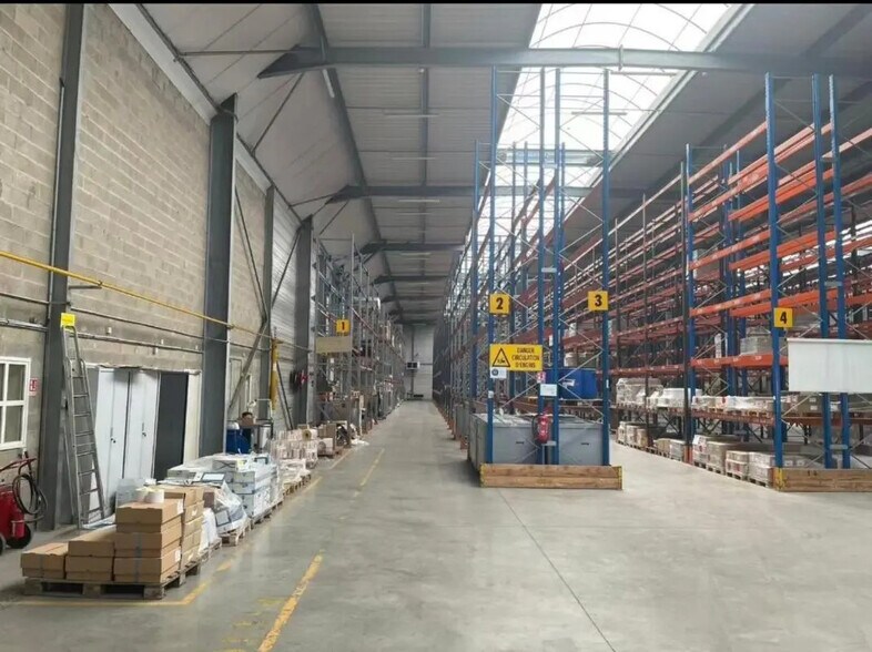 Bureau dans Argenteuil à louer - Photo intérieure - Image 1 de 5