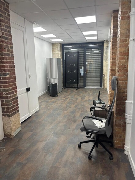 Commerce de détail dans Paris à louer - Photo intérieure - Image 2 de 6