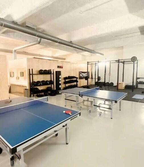 1 Rue De Saint-Pétersbourg, Paris à louer - Photo intérieure - Image 3 de 3