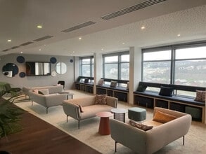 27-33 Quai Alphonse Le Gallo, Boulogne-Billancourt for lease Interior Photo- Image 2 of 2