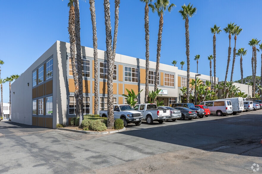 3025 Beyer Blvd, San Diego, CA à louer - Photo principale - Image 1 de 25