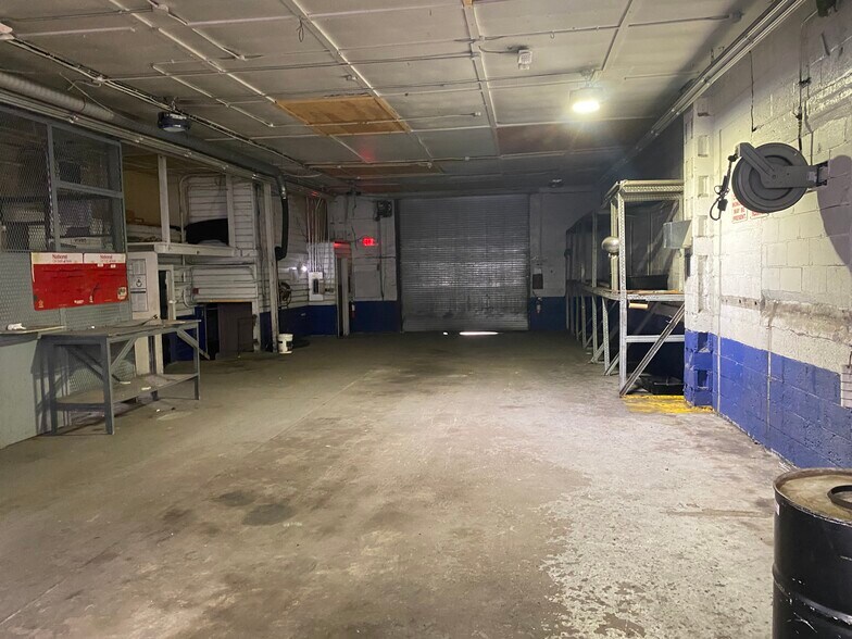 9 Cleveland St, Valley Stream, NY à vendre - Photo du bâtiment - Image 3 de 3