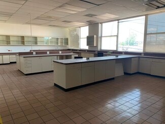 More details for 455 N Campbell Ave, Chicago, IL - Office for Lease