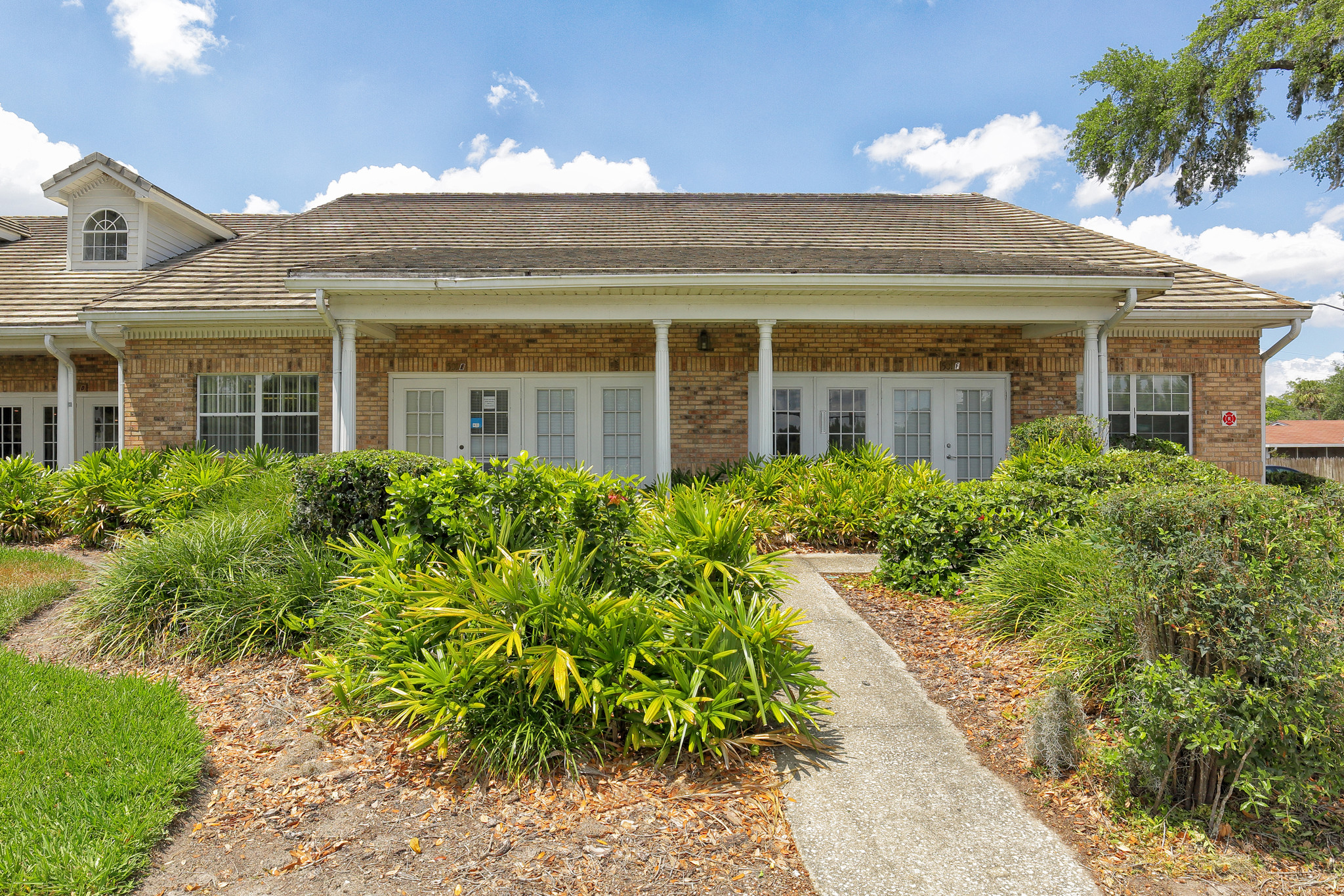 501 E Oak St, Kissimmee, FL for lease Building Photo- Image 1 of 26