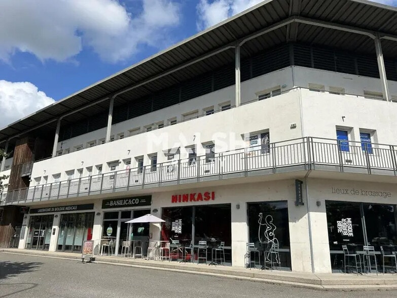 Bureau dans Brignais à louer - Photo du bâtiment - Image 1 de 1