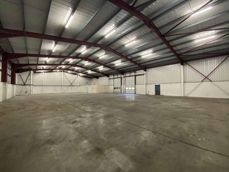 72 Inchinnan Rd, Paisley à louer - Photo du bâtiment - Image 2 de 8