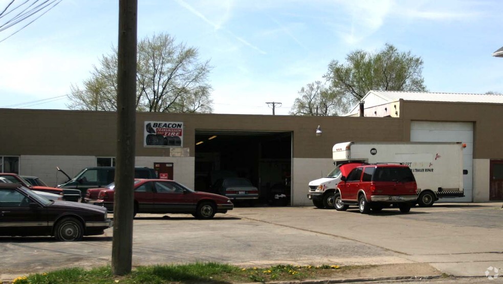 3911 Lagrange St, Toledo, OH for lease - Building Photo - Image 2 of 3