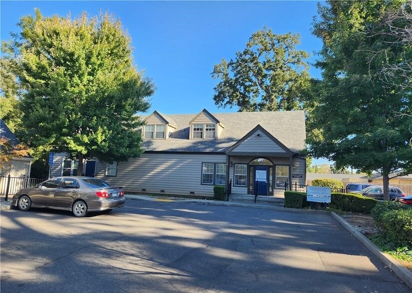 10 Governors Ln, Chico, CA for lease - Building Photo - Image 1 of 20
