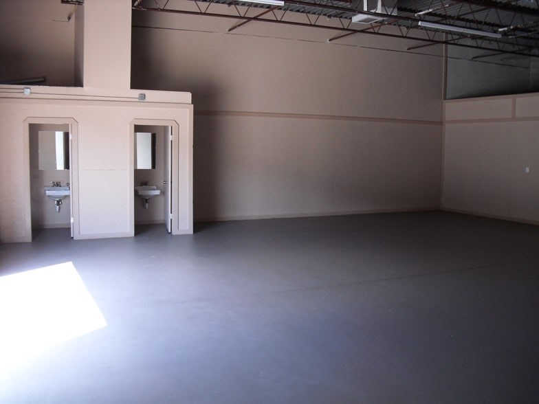 329 Parkridge Ave, Orange Park, FL for lease - Building Photo - Image 2 of 13