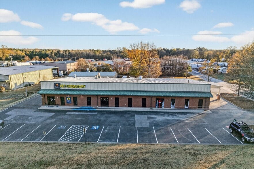 1595 Access Rd, Covington, GA à vendre - Photo du bâtiment - Image 1 de 36