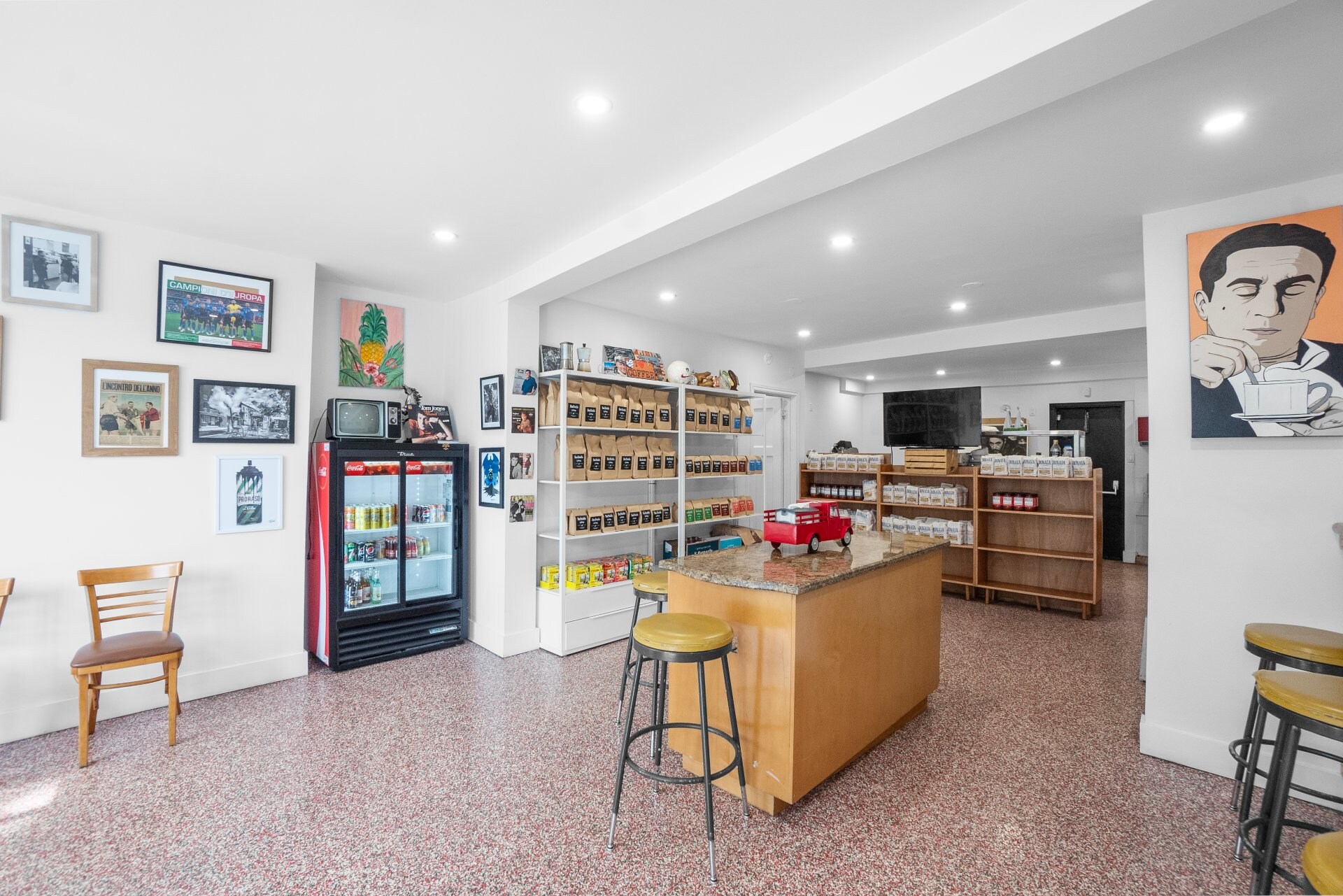 709 Rue Jarry E, Montréal, QC à louer Photo intérieure- Image 1 de 7