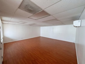 930 Alhambra Blvd, Sacramento, CA for lease Interior Photo- Image 2 of 2