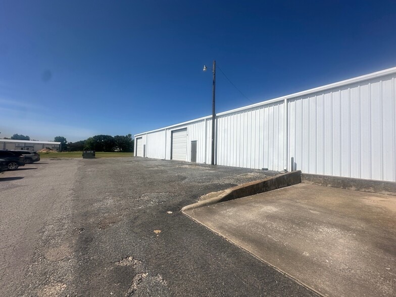 1700 Baker Rd, Sherman, TX for lease - Building Photo - Image 2 of 9