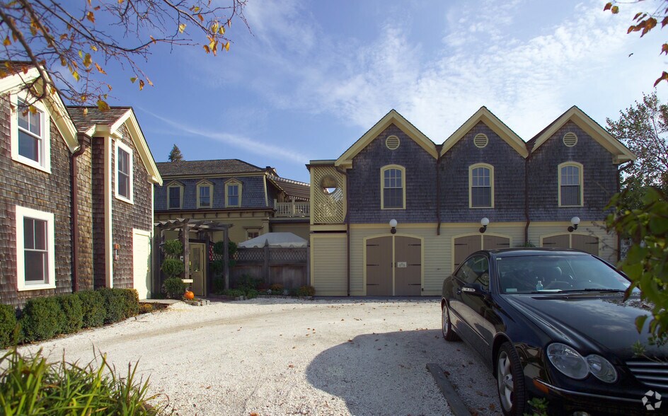 67 Bradford St, Provincetown, MA for sale - Building Photo - Image 2 of 5