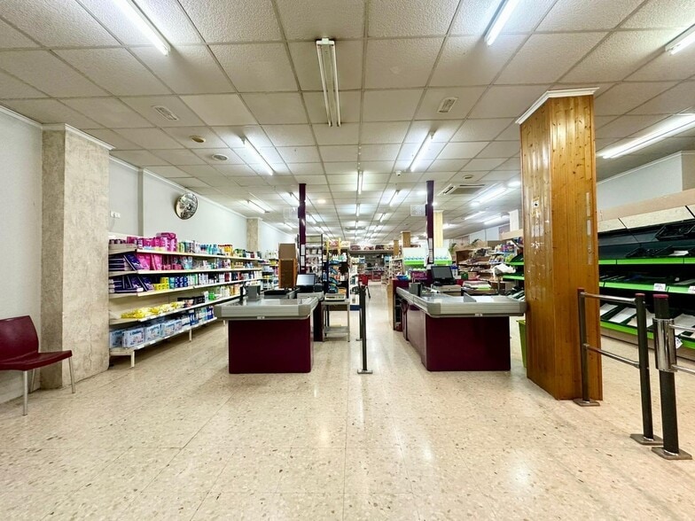 Carrer Reverendo Rafael Peris, 23, Carlet, Valencia for lease - Building Photo - Image 1 of 33