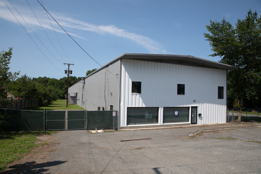 161 Temple Hill Rd, New Windsor, NY à louer - Photo du bâtiment - Image 2 de 15