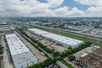 8648 Glenmont Dr, Houston, TX - AERIAL  map view