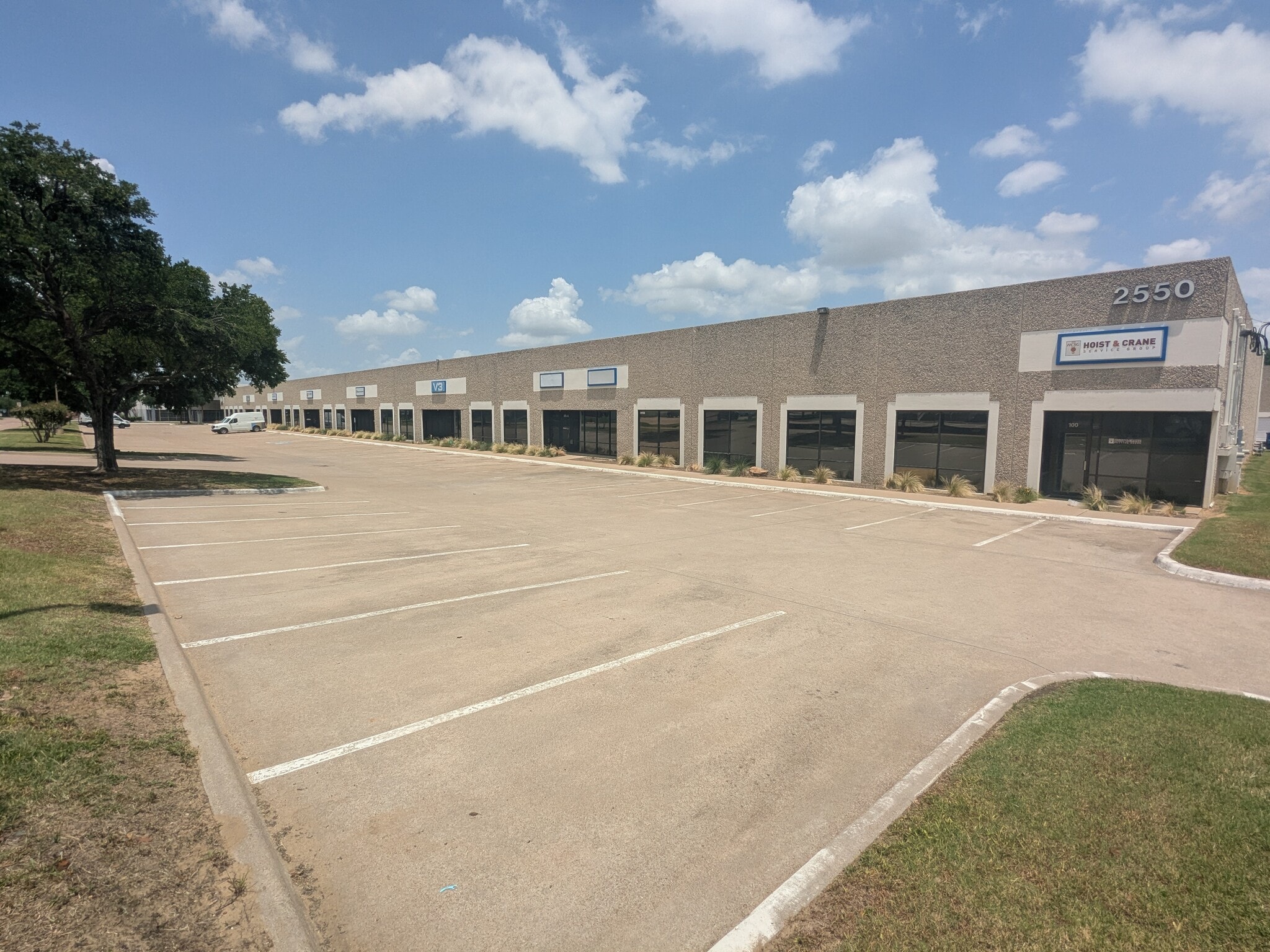 2550 114th St, Grand Prairie, TX for lease Building Photo- Image 1 of 10