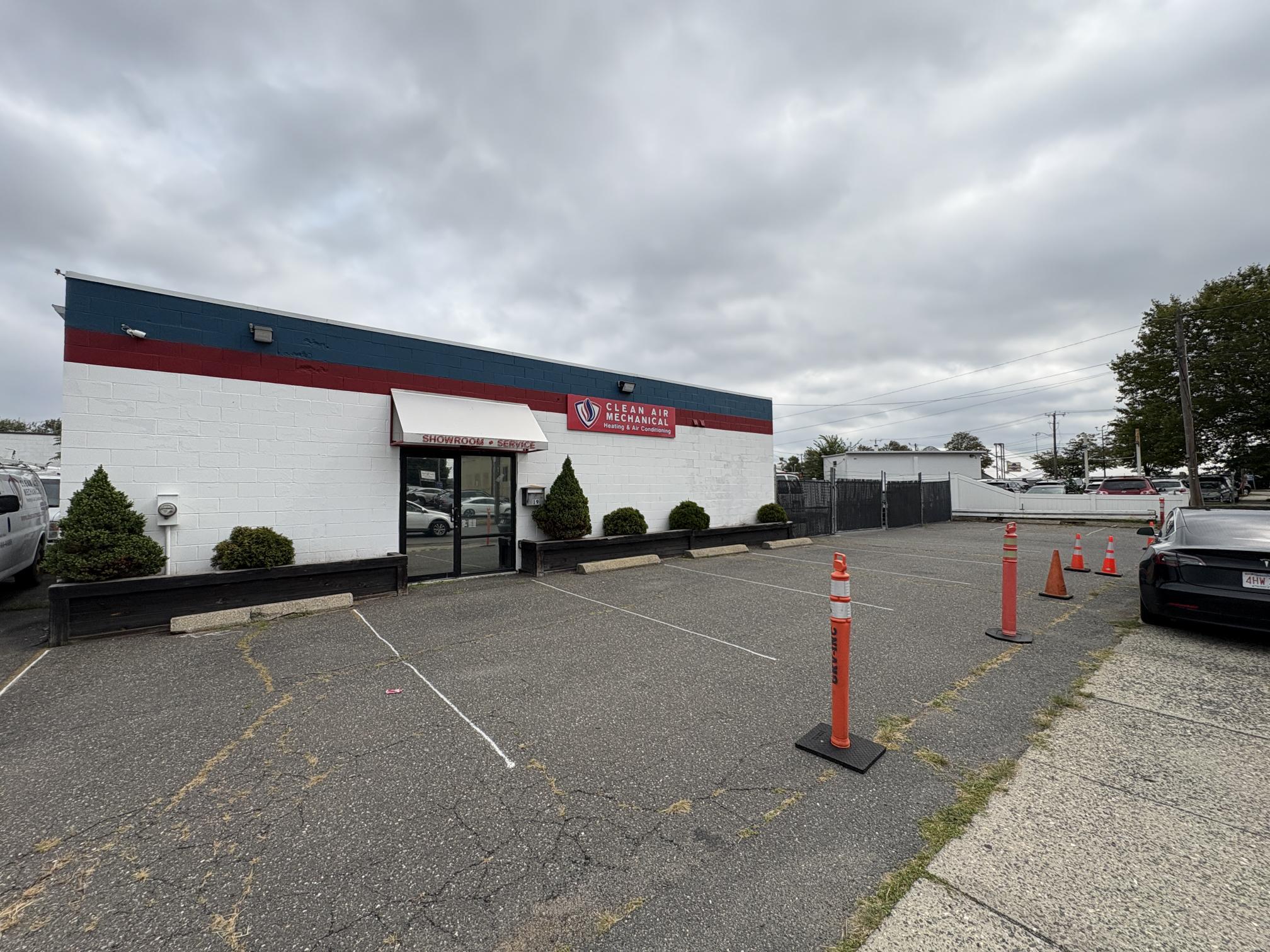 19 Norman St, West Springfield, MA for lease Interior Photo- Image 1 of 1