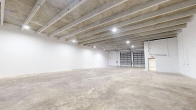5551-5595 NW 72nd Ave, Miami, FL à louer Photo intérieure- Image 1 de 1