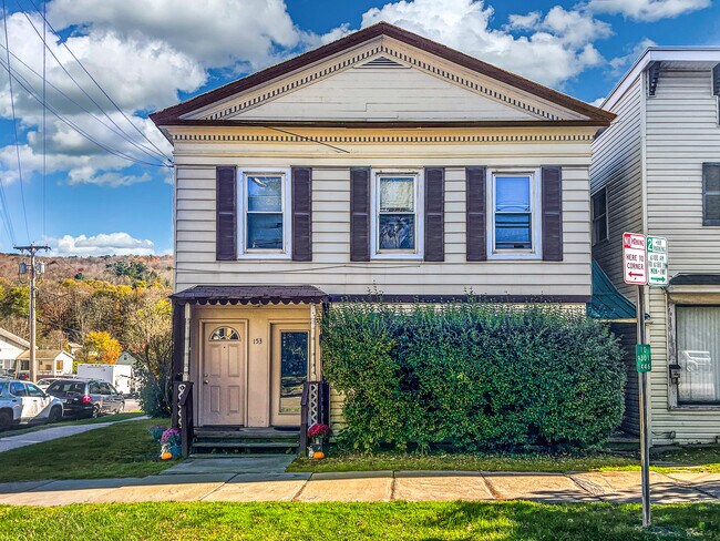 Plus de détails pour 153 Main St, Delhi, NY - Multi-résidentiel à vendre