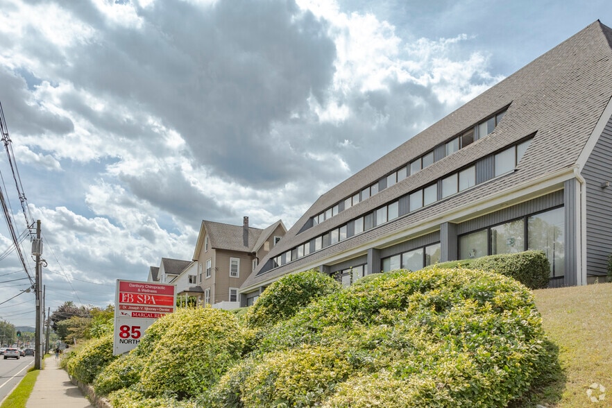 85 North St, Danbury, CT for lease - Building Photo - Image 2 of 4