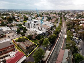 13 Norwood Cres, Moonee Ponds, VIC - Aerial  map view