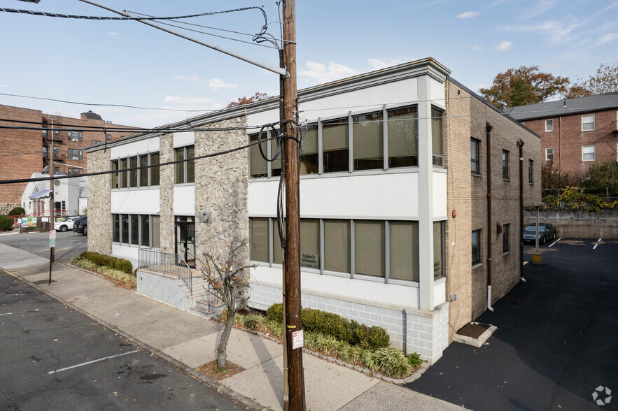 101 Cedar Ln, Teaneck, NJ for lease - Building Photo - Image 2 of 6