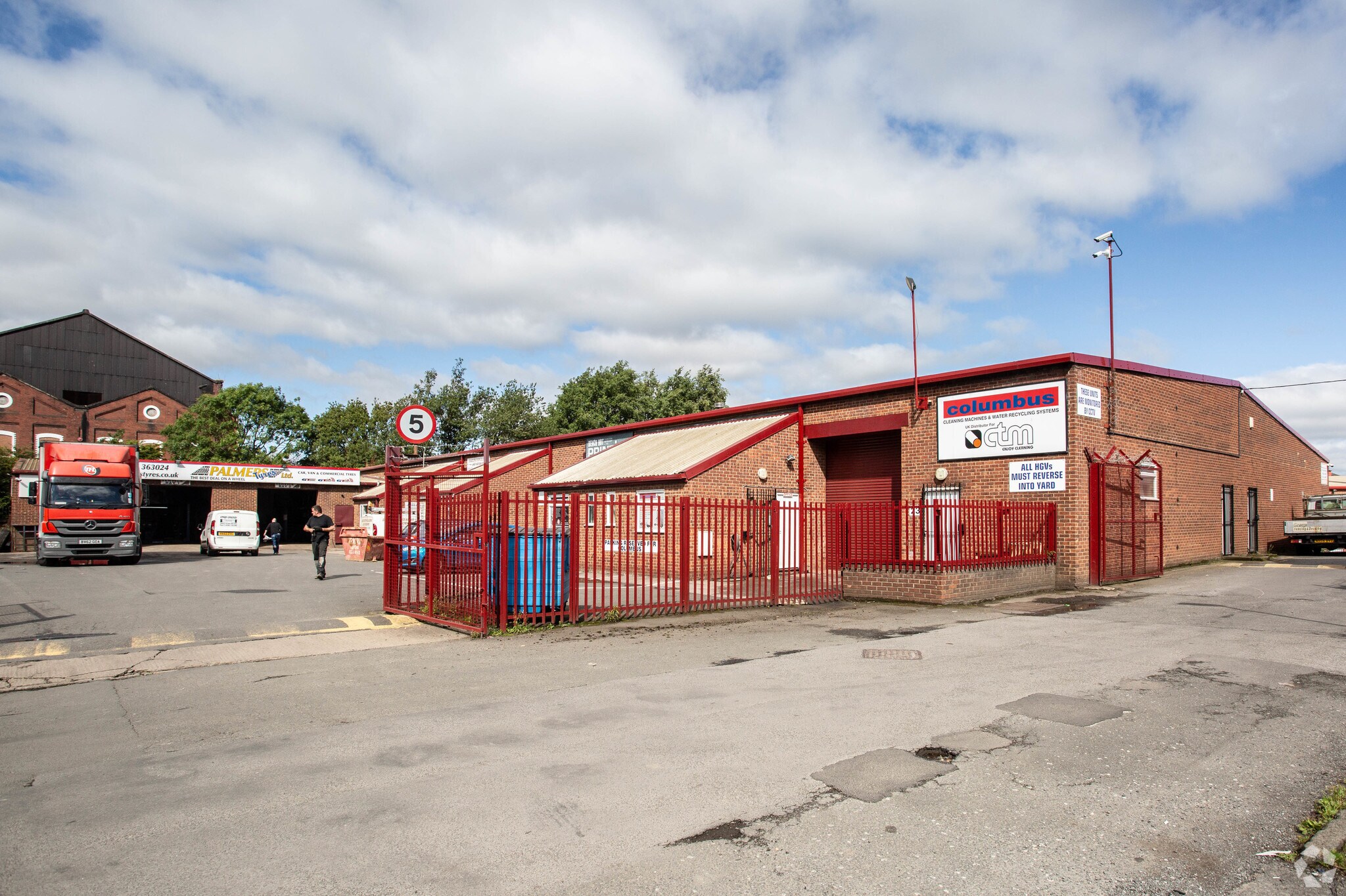 18 Albert Rd, Darlington à louer Photo principale- Image 1 de 2